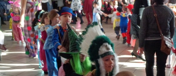 KOSTIUMOWY BAL KARNAWAŁOWY W PUBLICZNYM PRZEDSZKOLU W WIEPRZU