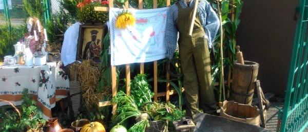 90-lecie Koła gospodyń Wiejskich w Radziechowach oraz Dożynki - 03.09.2016 r.!