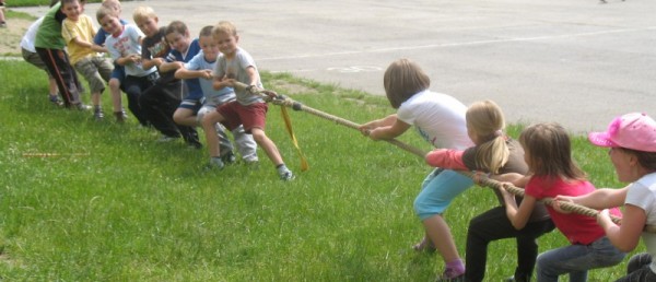 Dzień sportu w Zespole Szkół im. ks. prał. Stanisława Gawlika w Radziechowach