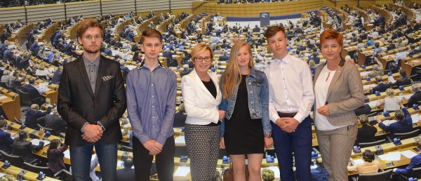 Uczeń Gimnazjum w Wieprzu wygrywa wyjazd do Brukseli