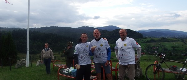 Uczestnicy II Biegu Pocztyliona  przebiegli przez Gminę Radziechowy-Wieprz