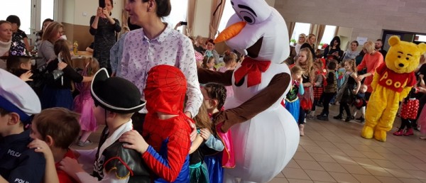 BAJKOWY BAL KARNAWAŁOWY DLA DZIECI Z WIEPRZA