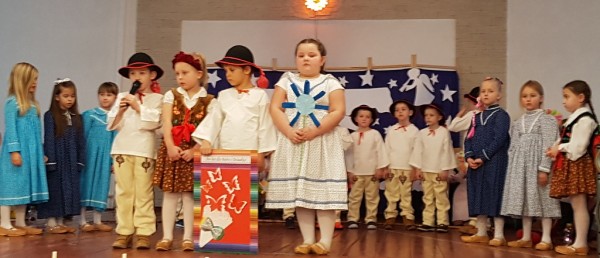 Huczny Dzień Babci i Dziadka w Publicznym Przedszkolu w Wieprzu