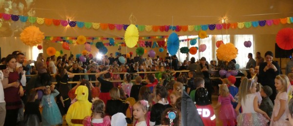 Karnawałowa zabawa dla przedszkolaków w Radziechowach