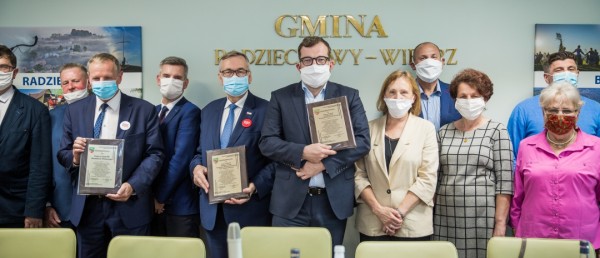 W dniu 26 czerwca 2020r odbyła się w Urzędzie Gminy uroczysta Sesja Rady Gminy