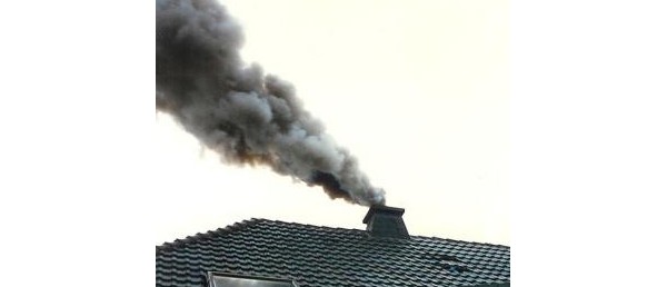 Domowy piec nie jest przeznaczony do spalania odpadów i śmieci!