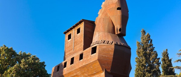 Kolejna fala fałszywych faktur... - czyli uwaga na wirusy komputerowe!