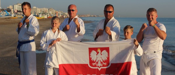 ''Arawashi'' wylądował w Emilii - Romagny