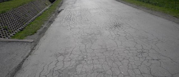 PRZEBUDOWA DROGI W BRZUŚNIKU