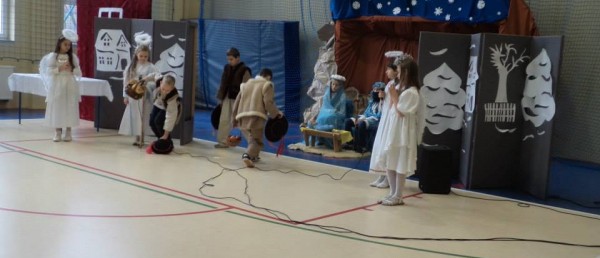 Jasełka 2014 w Szkole Podstawowej w Brzuśniku