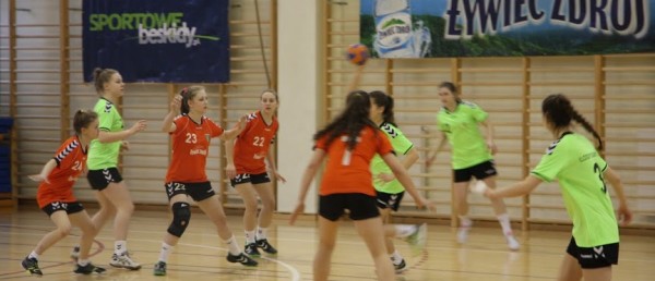 SZEŚĆ LAT PIŁKI RĘCZNEJ NA ŻYWIECCZYŹNIE